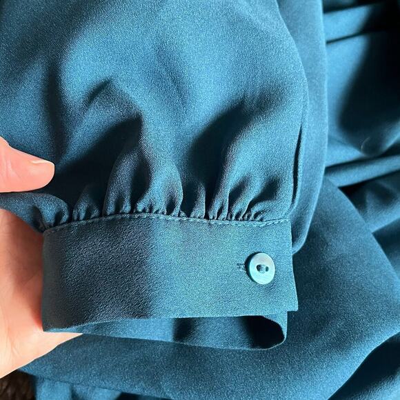 Ann Taylor Factory Women's Blue Tie Back Blouse Size XS. NEW - Picture 6 of 9